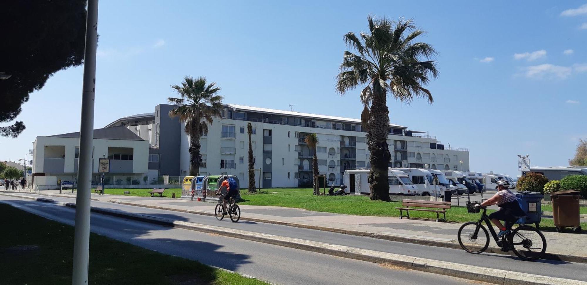 Les Plages Du Grand Vallen - Residence Chateau Leenhardt Ле-Гро-дю-Руа Екстер'єр фото